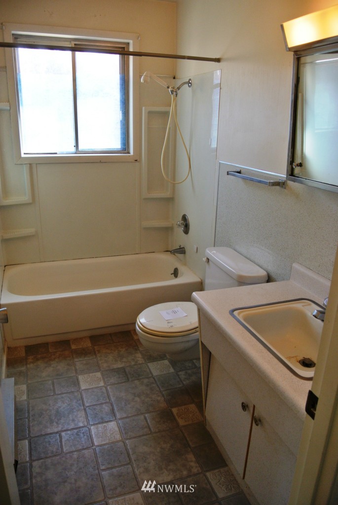 5634 Hannegan Road Bellingham, WA 98226 - Photo 12 of 15