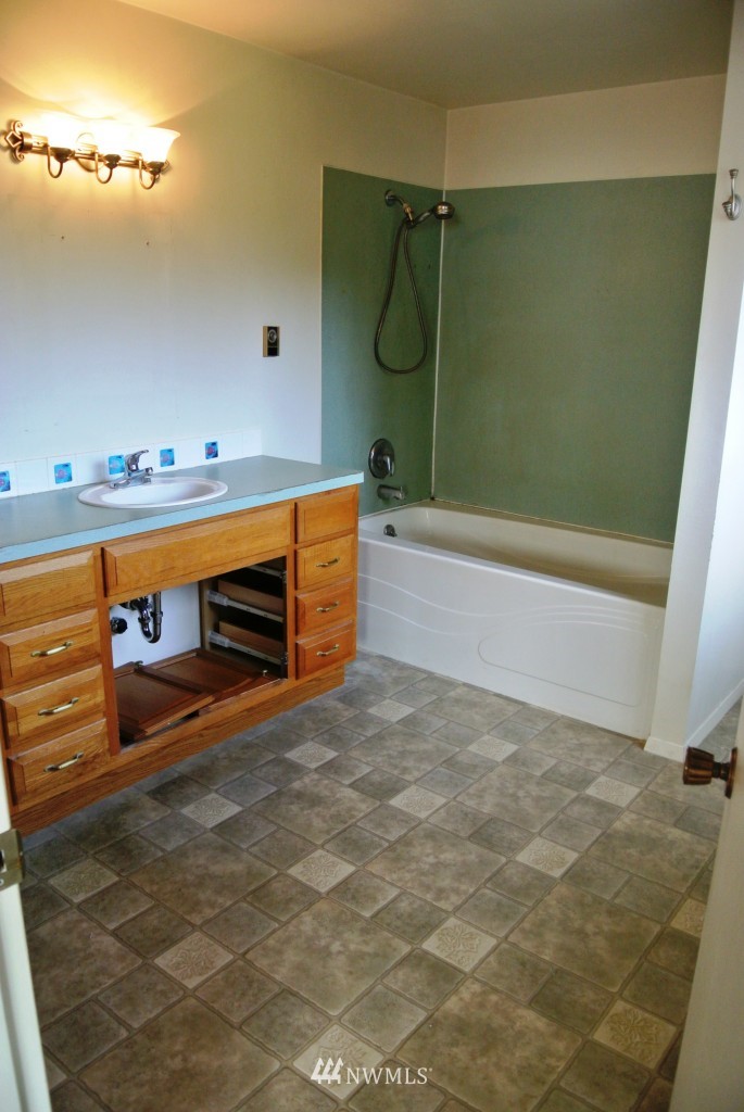 5634 Hannegan Road Bellingham, WA 98226 - Photo 14 of 15