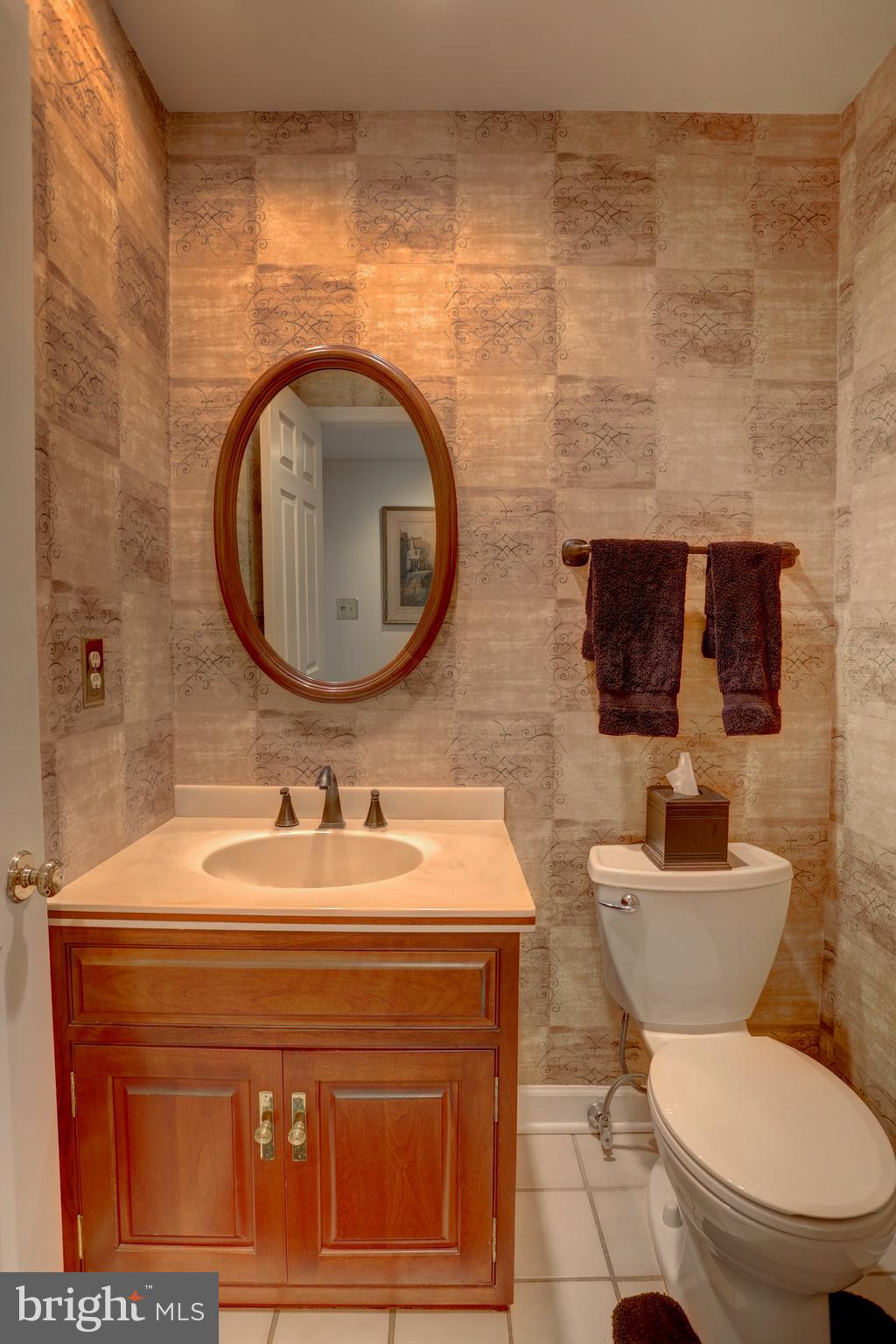 1526 Ridge Road Lancaster, PA 17603 - Photo 18 of 38 1st Floor Powder Room