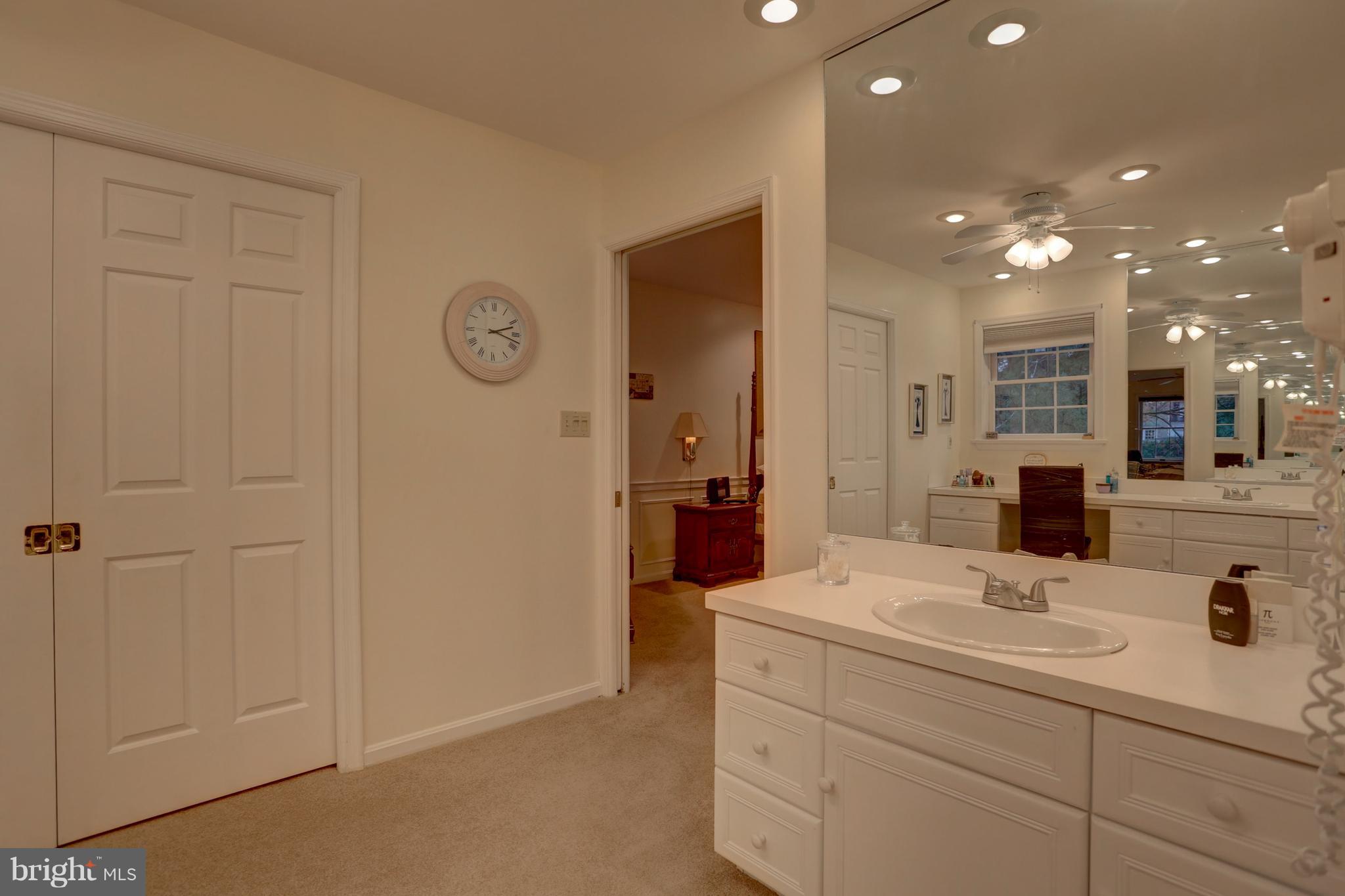 1526 Ridge Road Lancaster, PA 17603 - Photo 21 of 38 Master Dressing Room