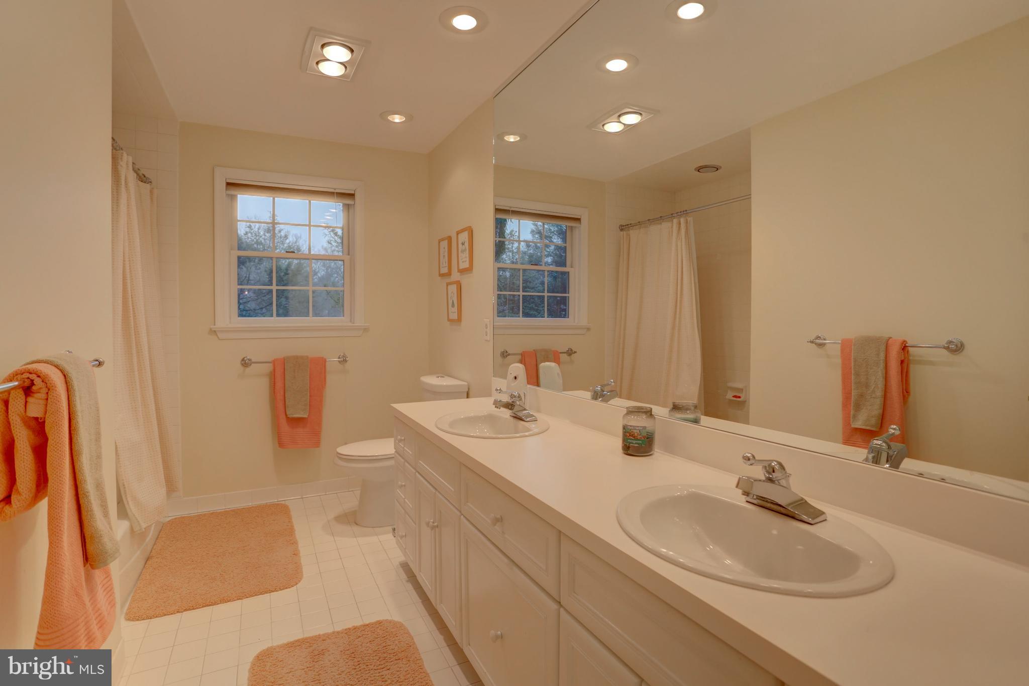 1526 Ridge Road Lancaster, PA 17603 - Photo 29 of 38 Full Bath 2