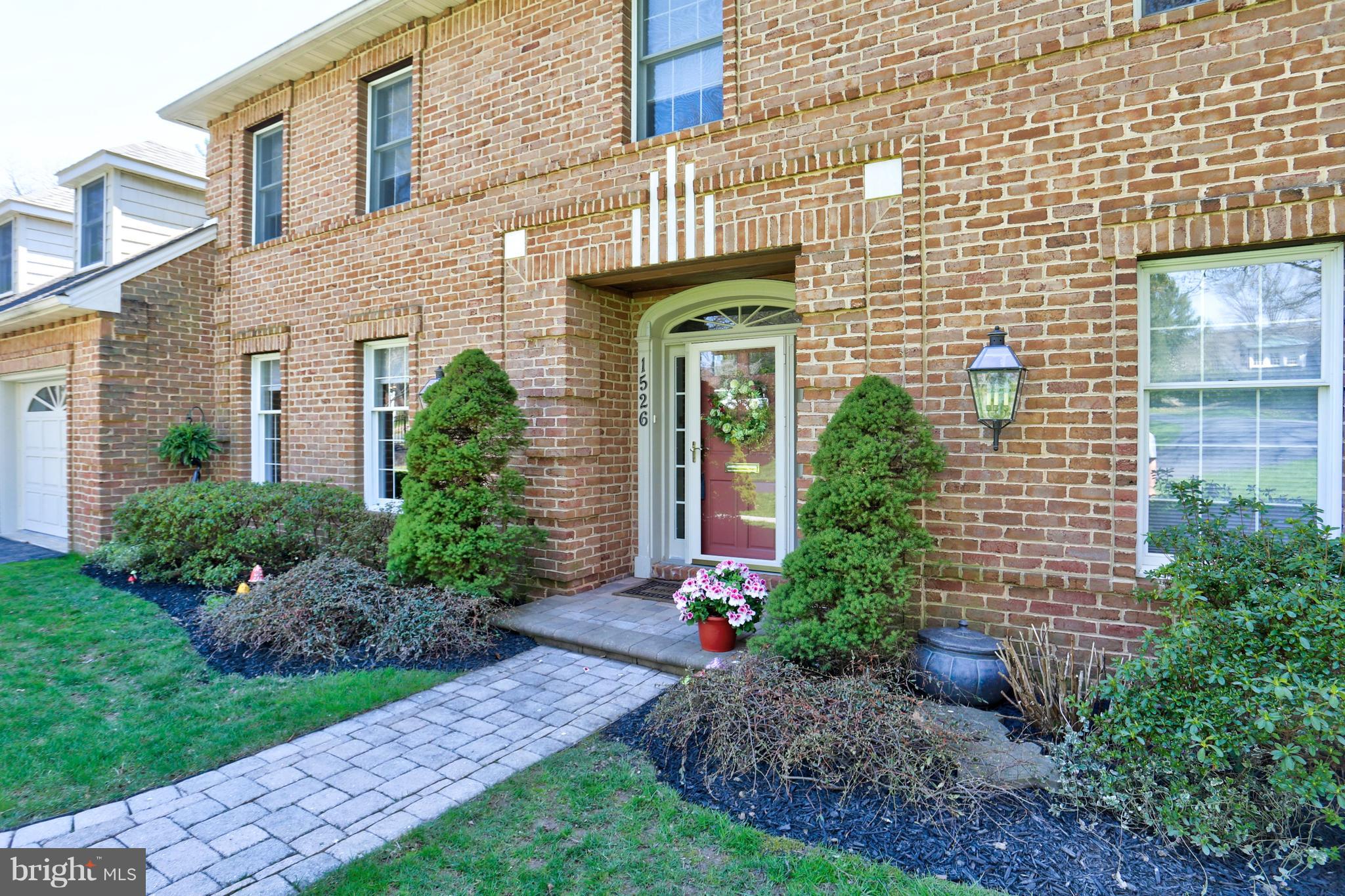 1526 Ridge Road Lancaster, PA 17603 - Photo 4 of 38 Front Entrance