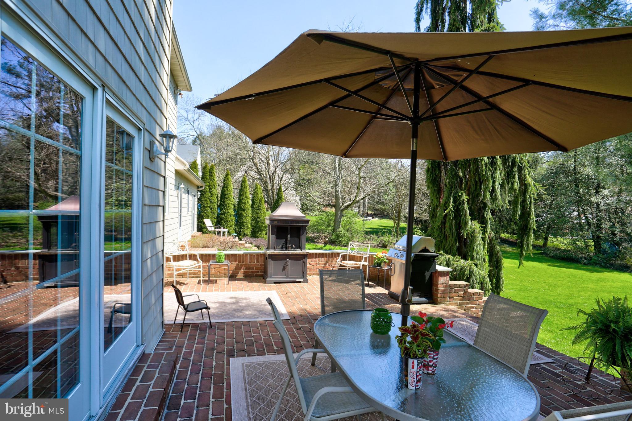 1526 Ridge Road Lancaster, PA 17603 - Photo 35 of 38 Brick Patio 2