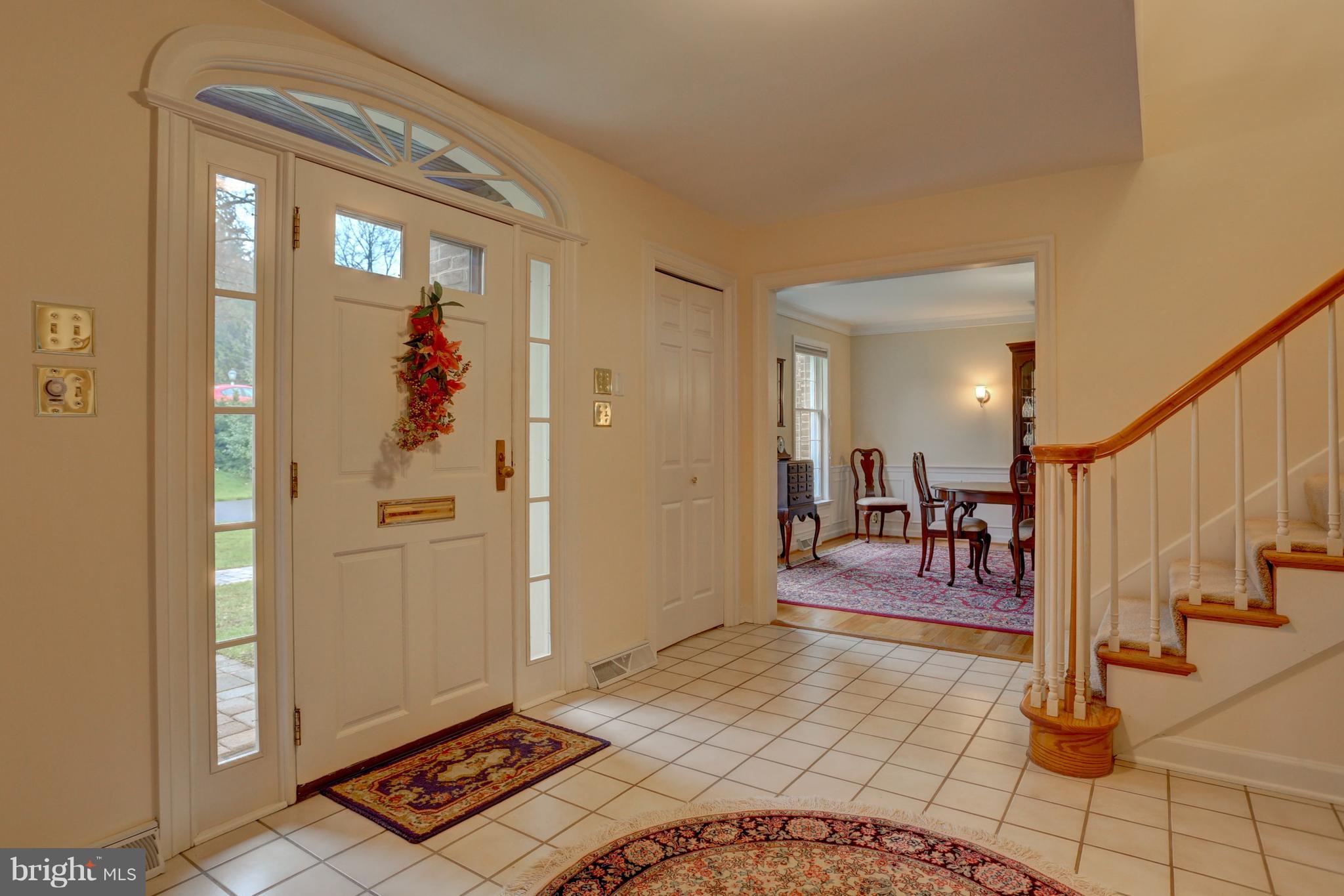 1526 Ridge Road Lancaster, PA 17603 - Photo 5 of 38 Open Foyer Entrance