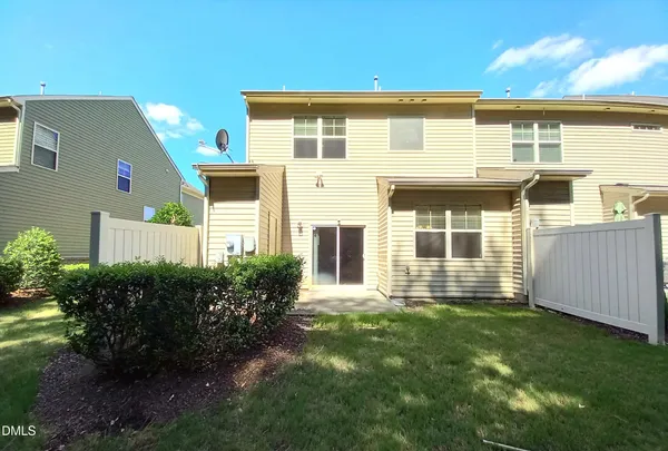 $2,095 | 429 Manchester Park Lane, Morrisville, NC 27560