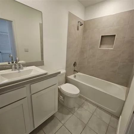 $2,500 | 1720 Southeast 9th Avenue, Homestead, FL 33034