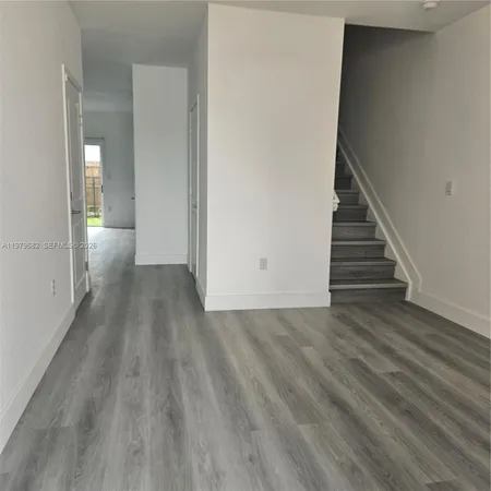 $2,500 | 1720 Southeast 9th Avenue, Homestead, FL 33034