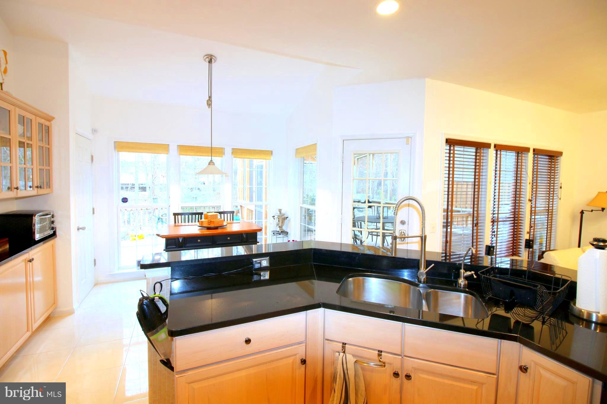 12493 Fox View Way Reston, VA 20191 - Photo 7 of 30 Interior (General)