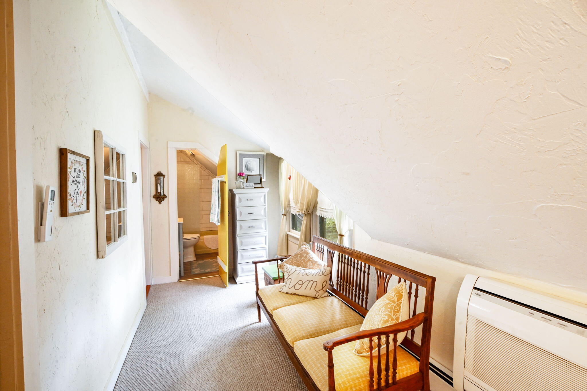 4 Evergreen Hill Road Bourne, MA 02532 - Photo 16 of 31 2nd Floor Hall