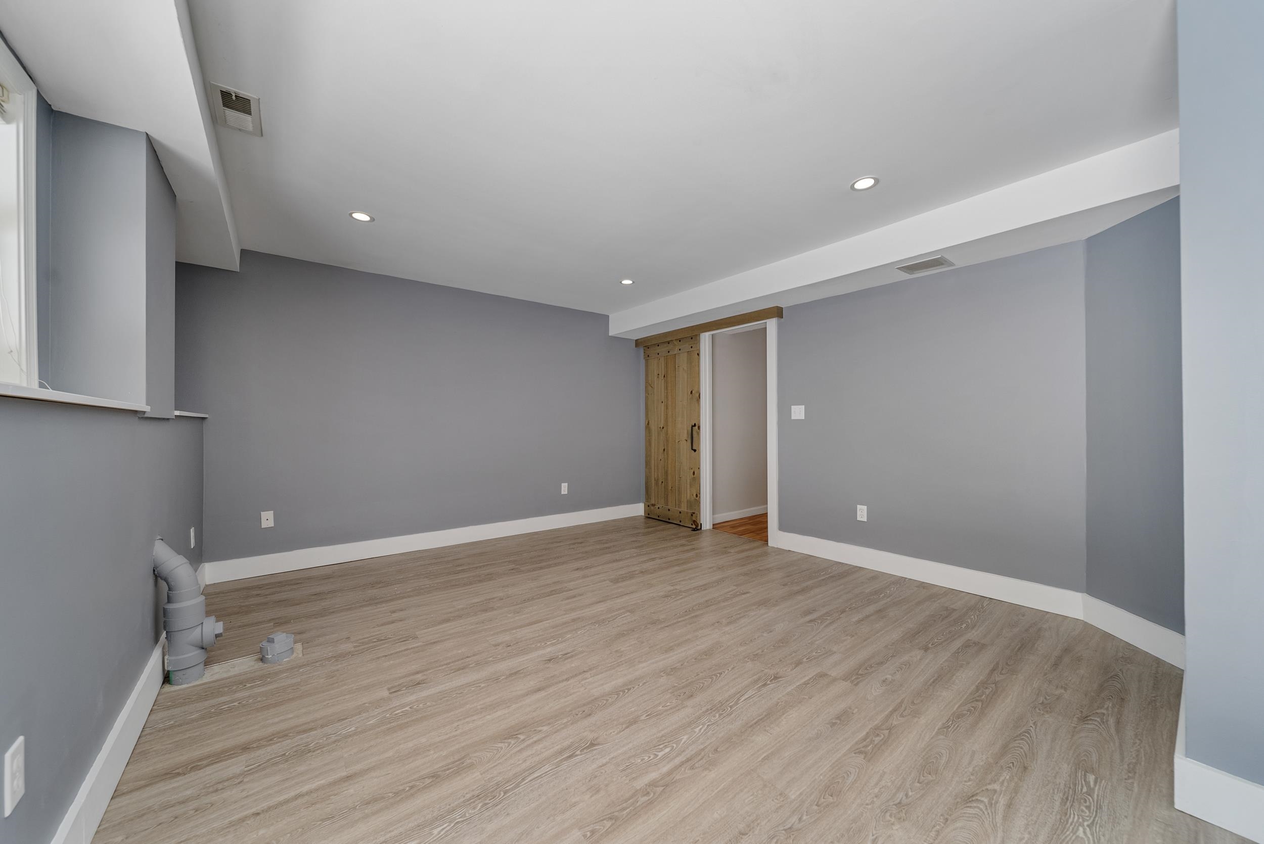 20 Larson Drive, Unit 20 Hampstead, NH 03841 - Photo 23 of 33