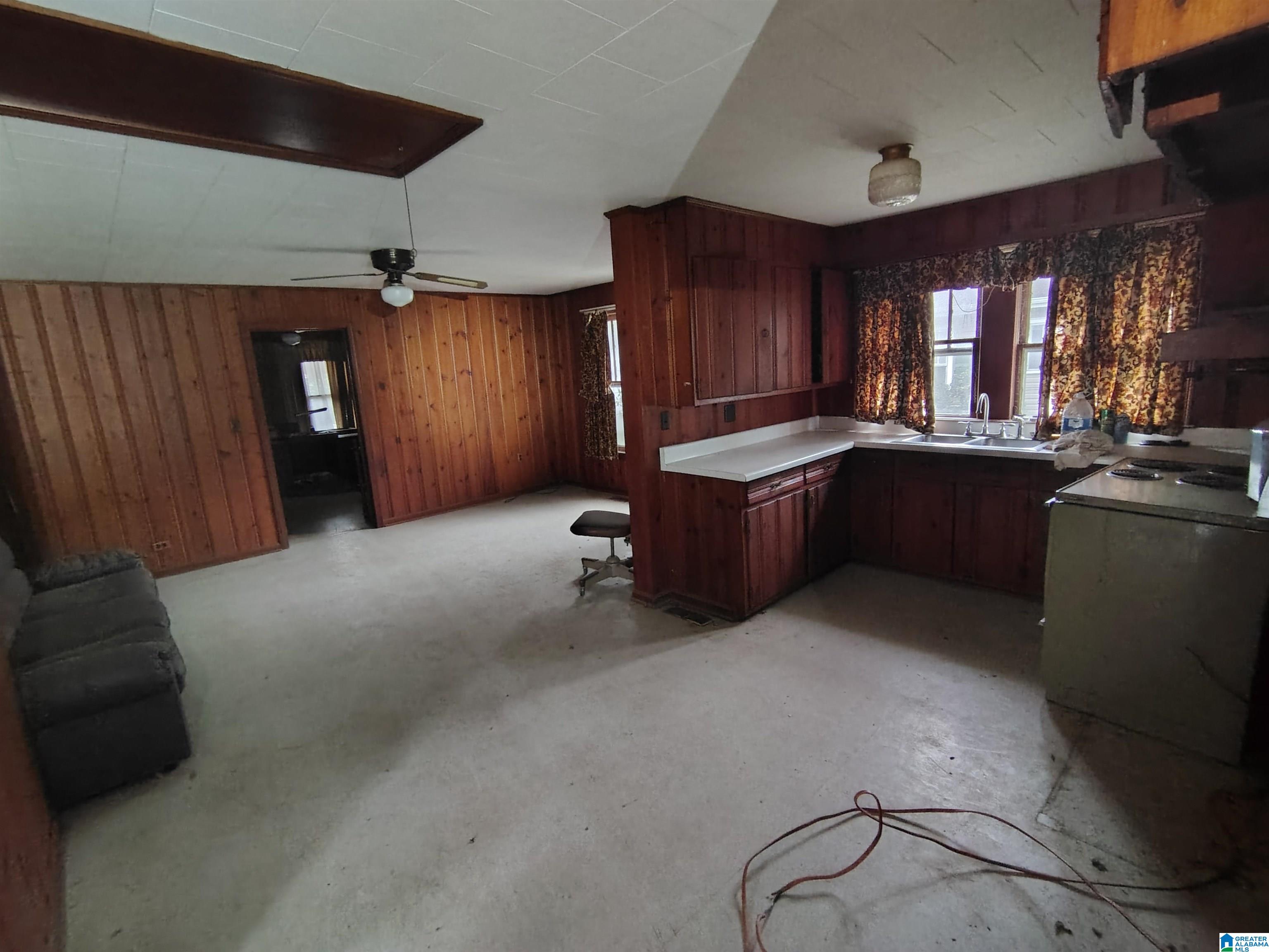 3216 Culver Road Tuscaloosa, AL 35401 - Photo 9 of 34