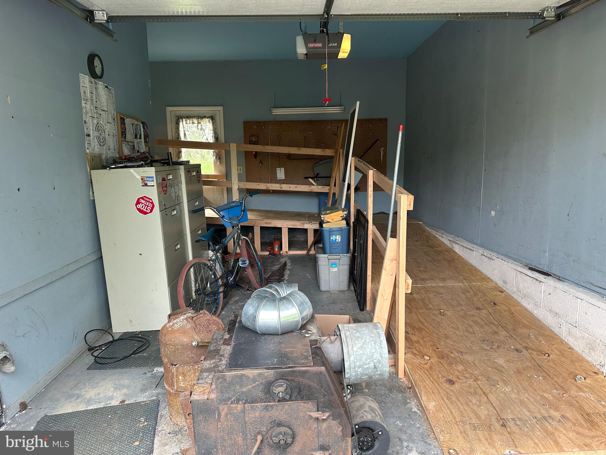 415 Forest Inn Road Lehighton, PA 18235 - Photo 21 of 25 Garage with wheelchair ramp