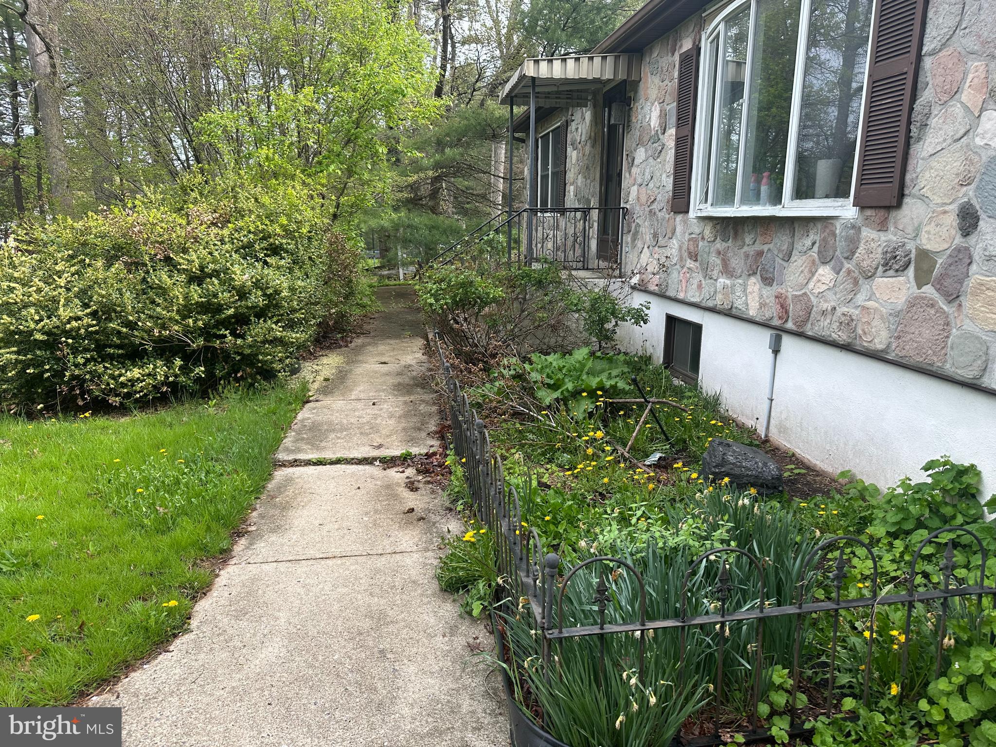415 Forest Inn Road Lehighton, PA 18235 - Photo 3 of 25 Gallery Image 3