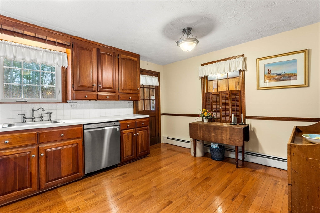 6 Sirod Road Windham, NH 03087 - Photo 6 of 41