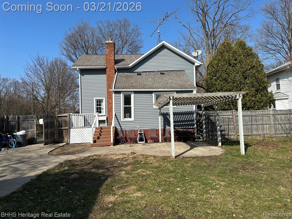 409 Lake Street Howell, MI 48843 - Photo 2 of 21