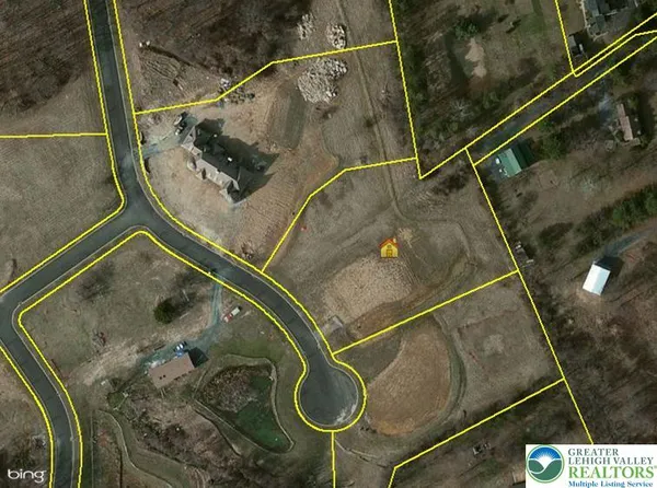 $495,000 | 2212 South Melrose Lane, Bethlehem, PA 18015