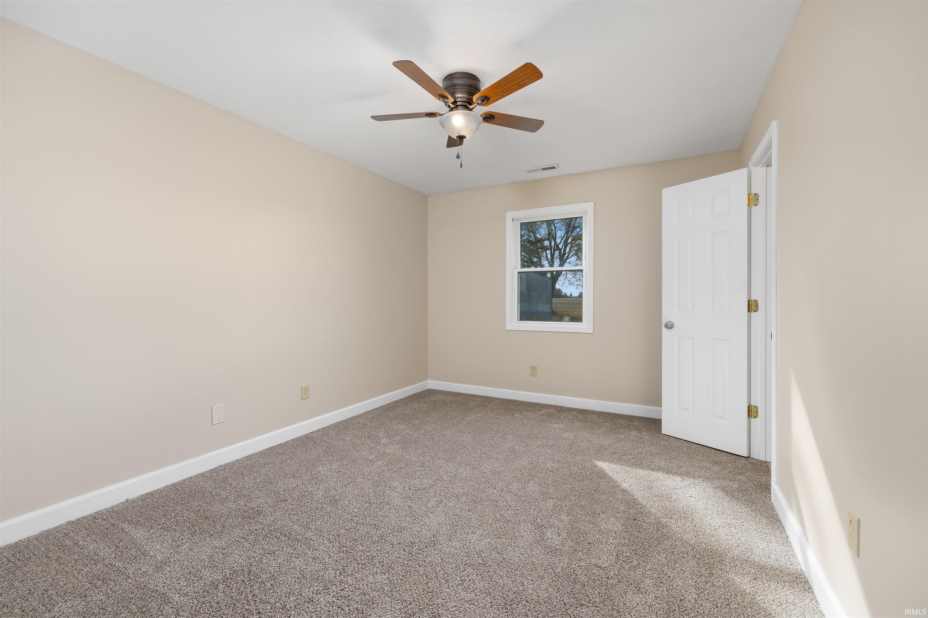 14629 Lake Center Road Fort Wayne, IN 46818 - Photo 19 of 30