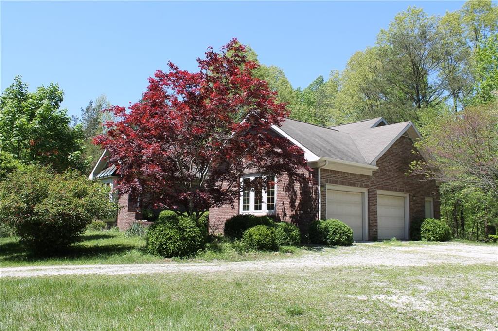 6298 Christiansburg Road Columbus, IN 47201 - Photo 4 of 47 Gallery Image 4