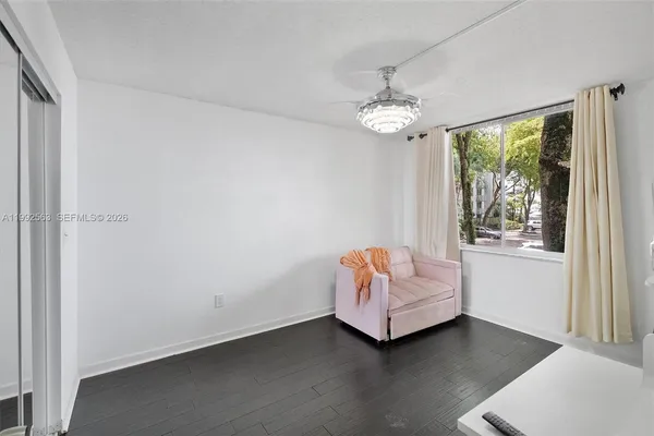 $2,200 | 1720 Northwest N River Drive, Unit 211, Miami, FL 33125