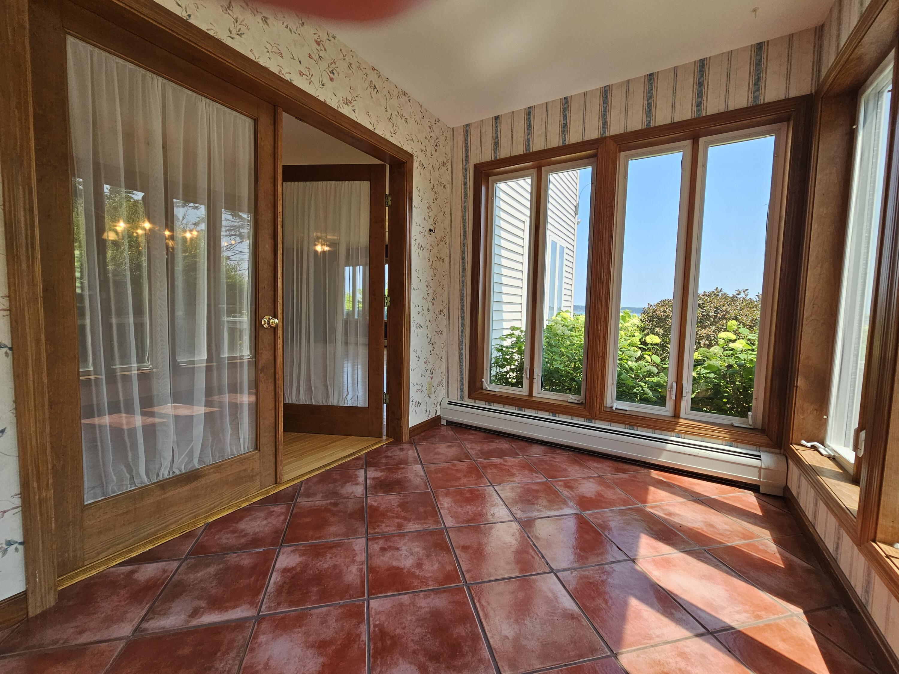 541 Mason Bay Road Jonesport, ME 04649 - Photo 7 of 92 5. Sunroom