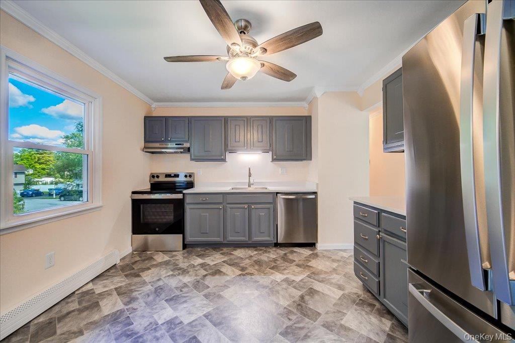 60 Sutton Park Road Poughkeepsie, NY 12603 - Photo 9 of 30 Gallery Image 9