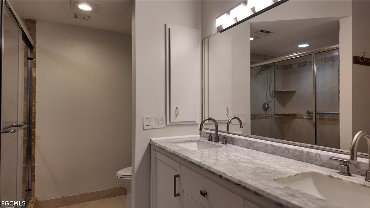 509 Roma Court, Unit 108 Naples, FL 34110 - Photo 17 of 30