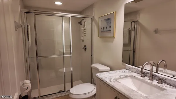 $2,200 | 509 Roma Court, Unit 108, Naples, FL 34110
