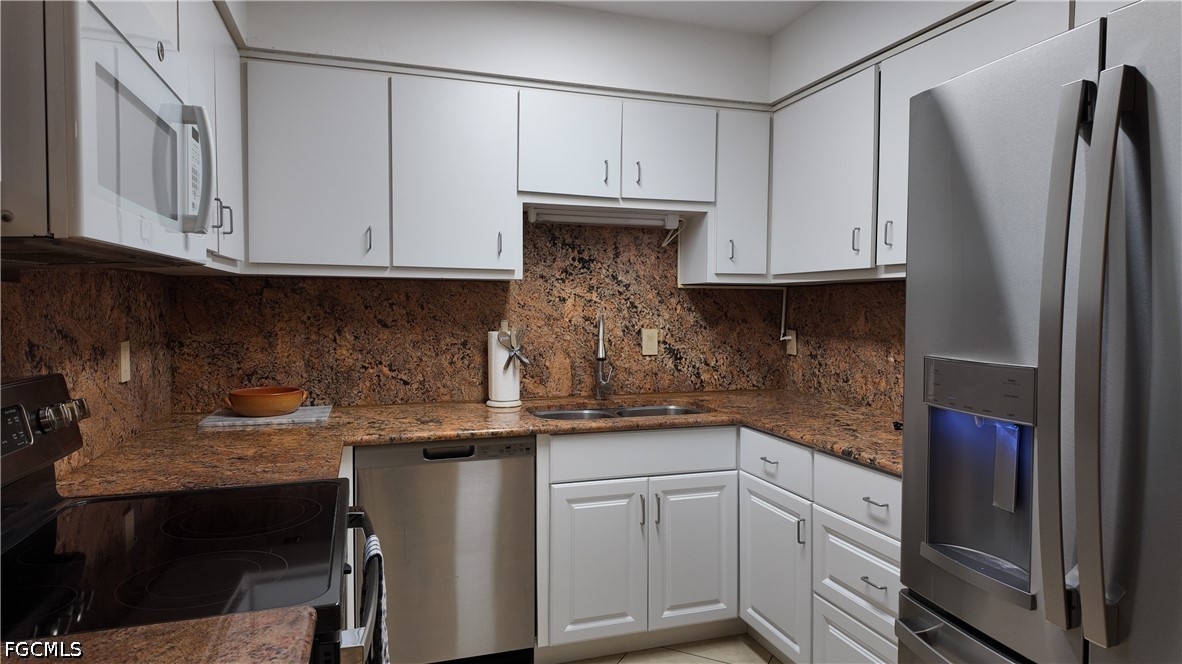 509 Roma Court, Unit 108 Naples, FL 34110 - Photo 5 of 30