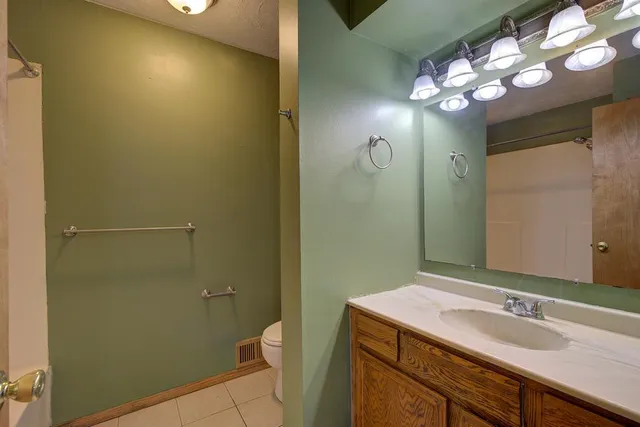 $204,900 | 1730 Flamingo Drive, Eagan, MN 55122