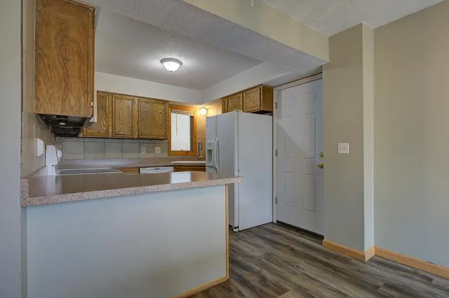 $204,900 | 1730 Flamingo Drive, Eagan, MN 55122