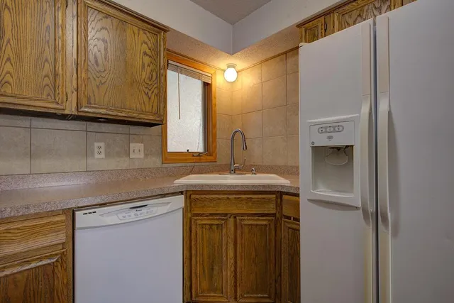 $204,900 | 1730 Flamingo Drive, Eagan, MN 55122