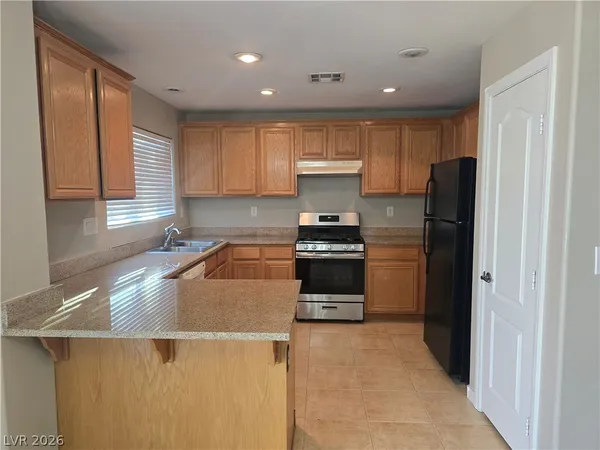 $2,070 | 6379 Frosted Dawn Court, Las Vegas, NV 89141