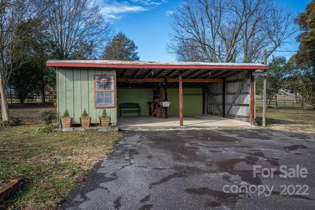 141 Wallaby Road Cherryville, NC 28021 - Photo 6 of 47 a view of a house with backyard