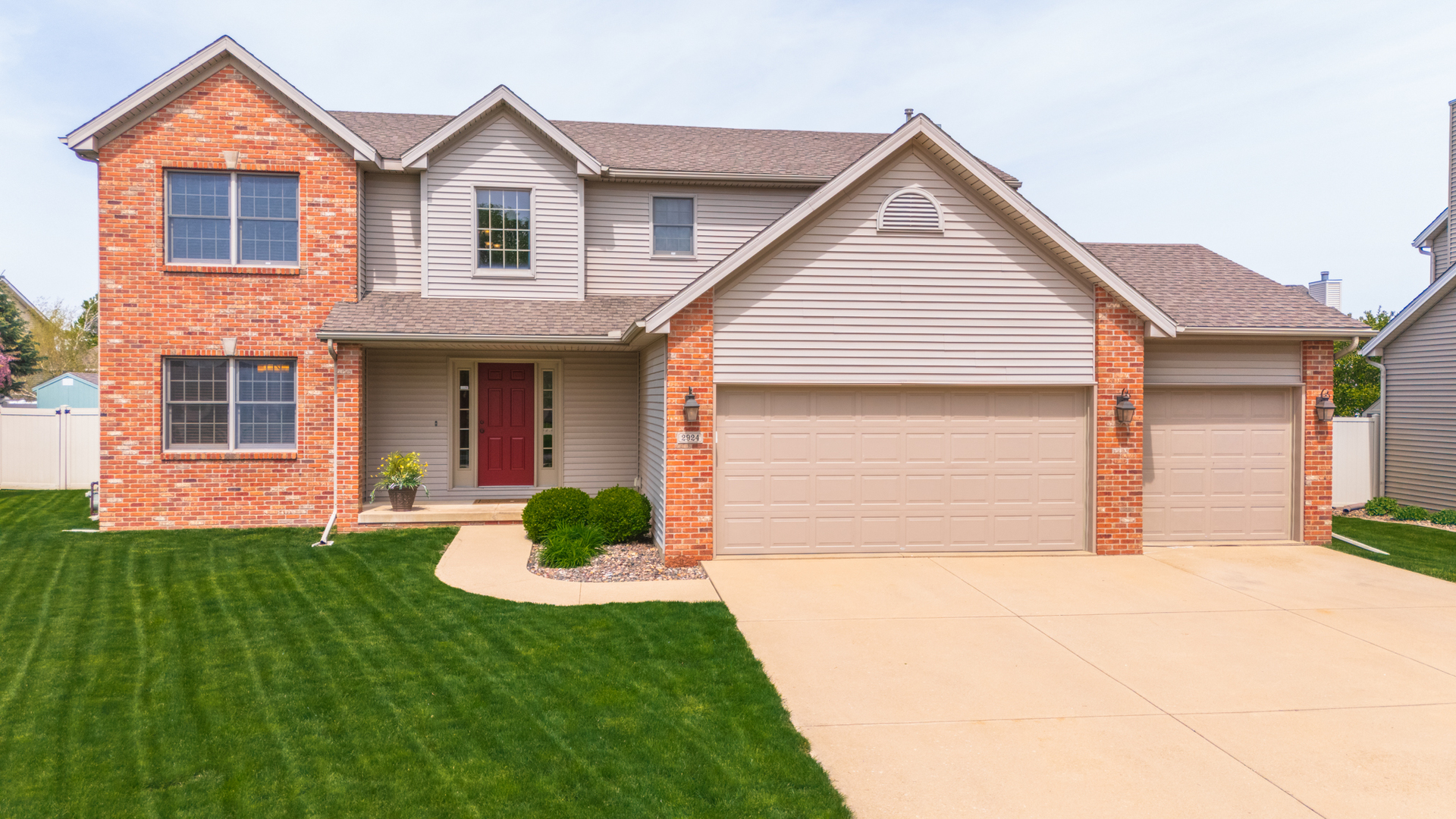2924 Two Elks Road Normal, IL 61761 - Photo 1 of 50 Gallery Image 1