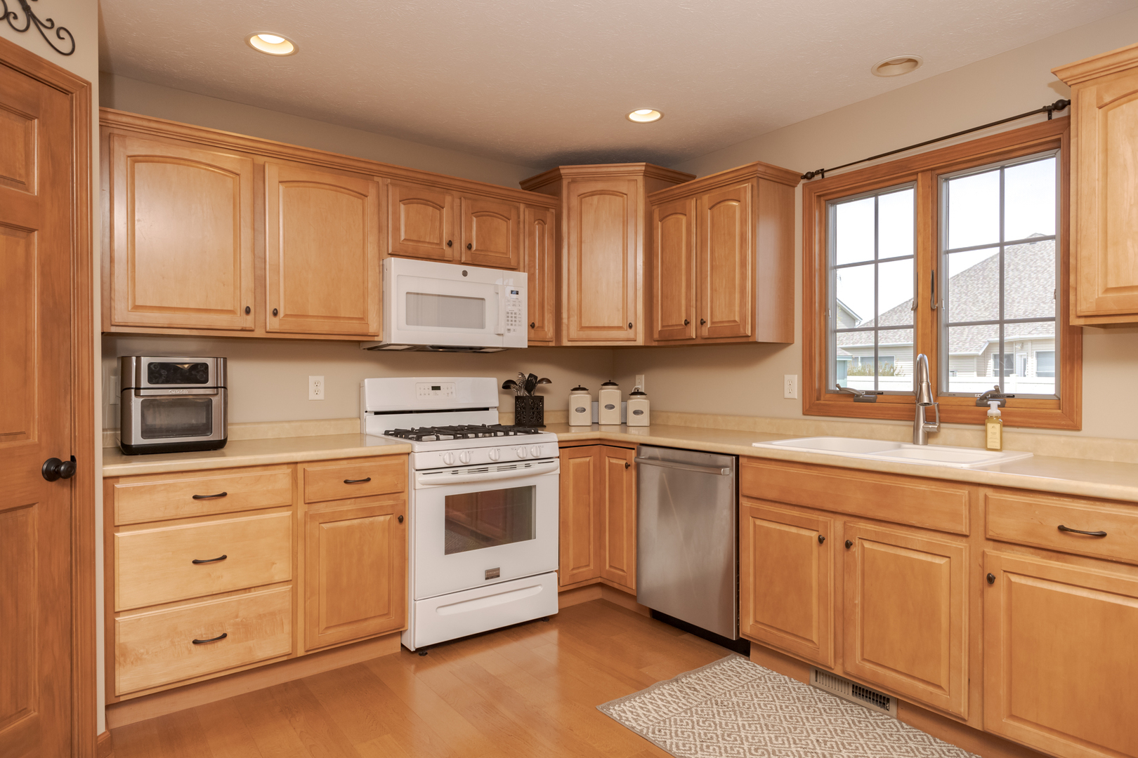 2924 Two Elks Road Normal, IL 61761 - Photo 7 of 50 Gallery Image 7