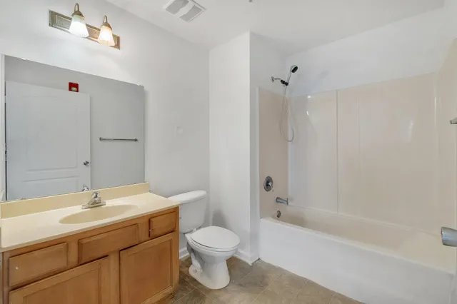 $118,000 | 3000 South Adams Street, Unit 111, Tallahassee, FL 32301