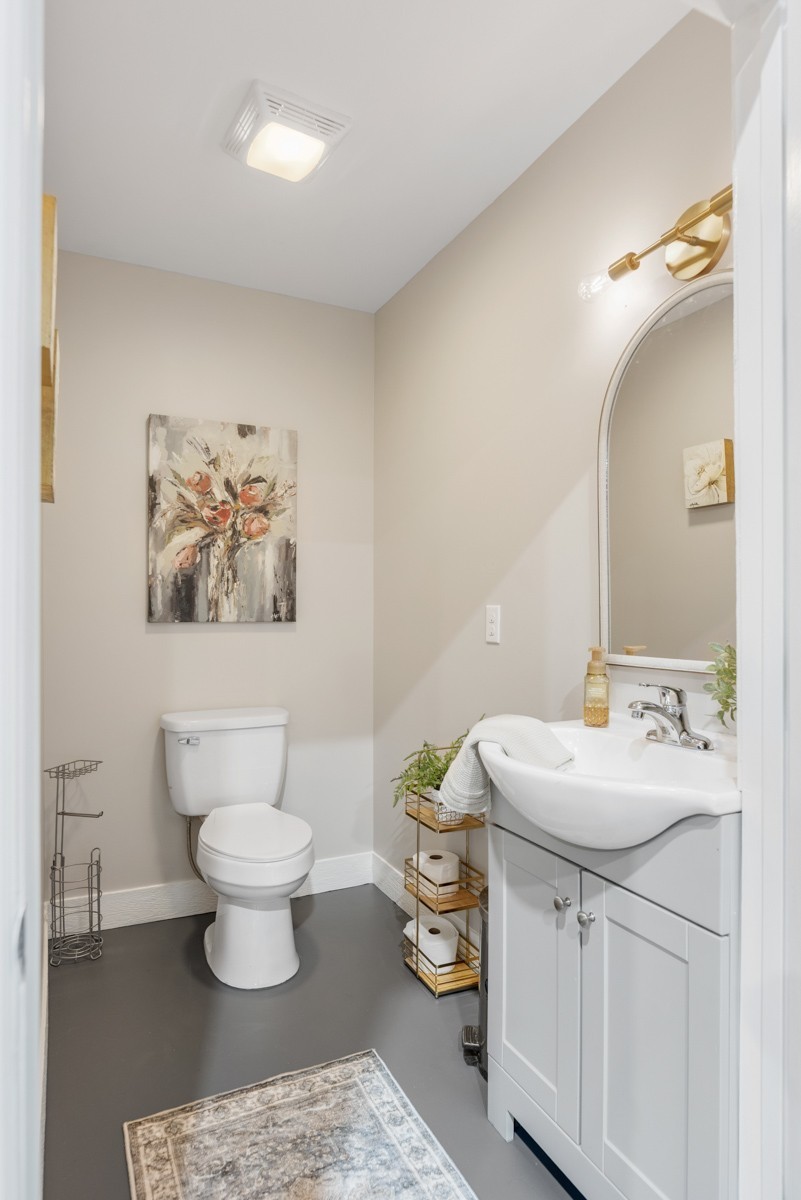 2878 Fly Road Santa Fe, TN 38482 - Photo 54 of 100 a bathroom with a sink toilet and a mirror