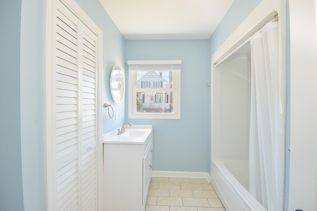 42 Buttonwood Road Dartmouth, MA 02748 - Photo 11 of 19