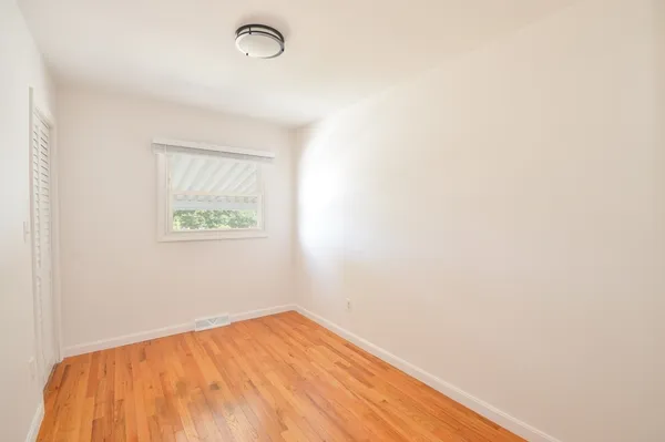 $2,500 | 42 Buttonwood Road, Dartmouth, MA 02748