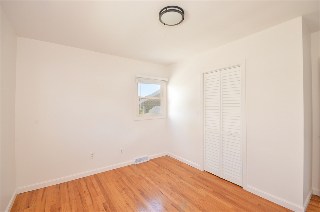 42 Buttonwood Road Dartmouth, MA 02748 - Photo 14 of 19