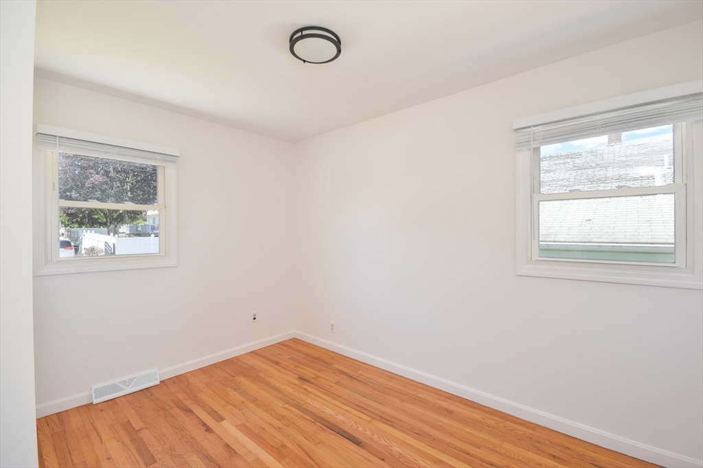 42 Buttonwood Road Dartmouth, MA 02748 - Photo 15 of 19