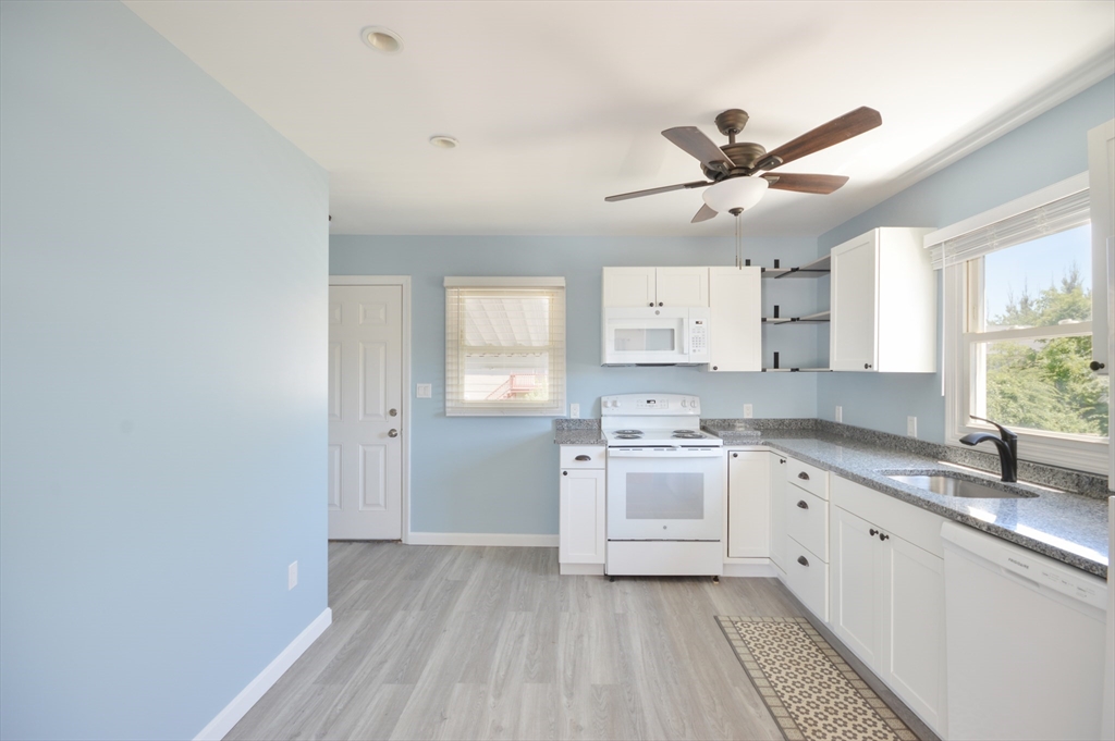 42 Buttonwood Road Dartmouth, MA 02748 - Photo 8 of 19