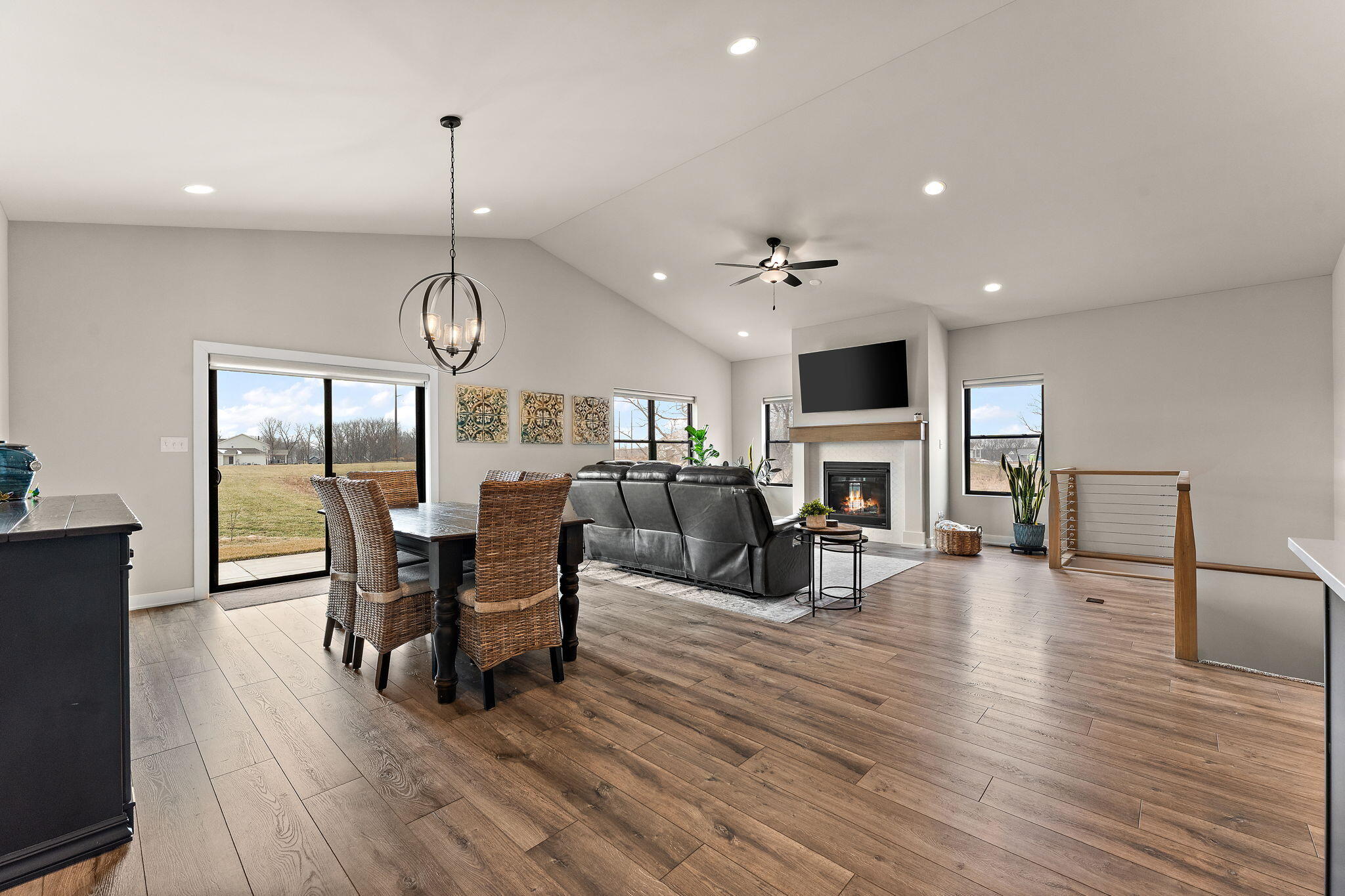 1651 Forest Ridge Drive Valparaiso, IN 46385 - Photo 14 of 36 2048x1365