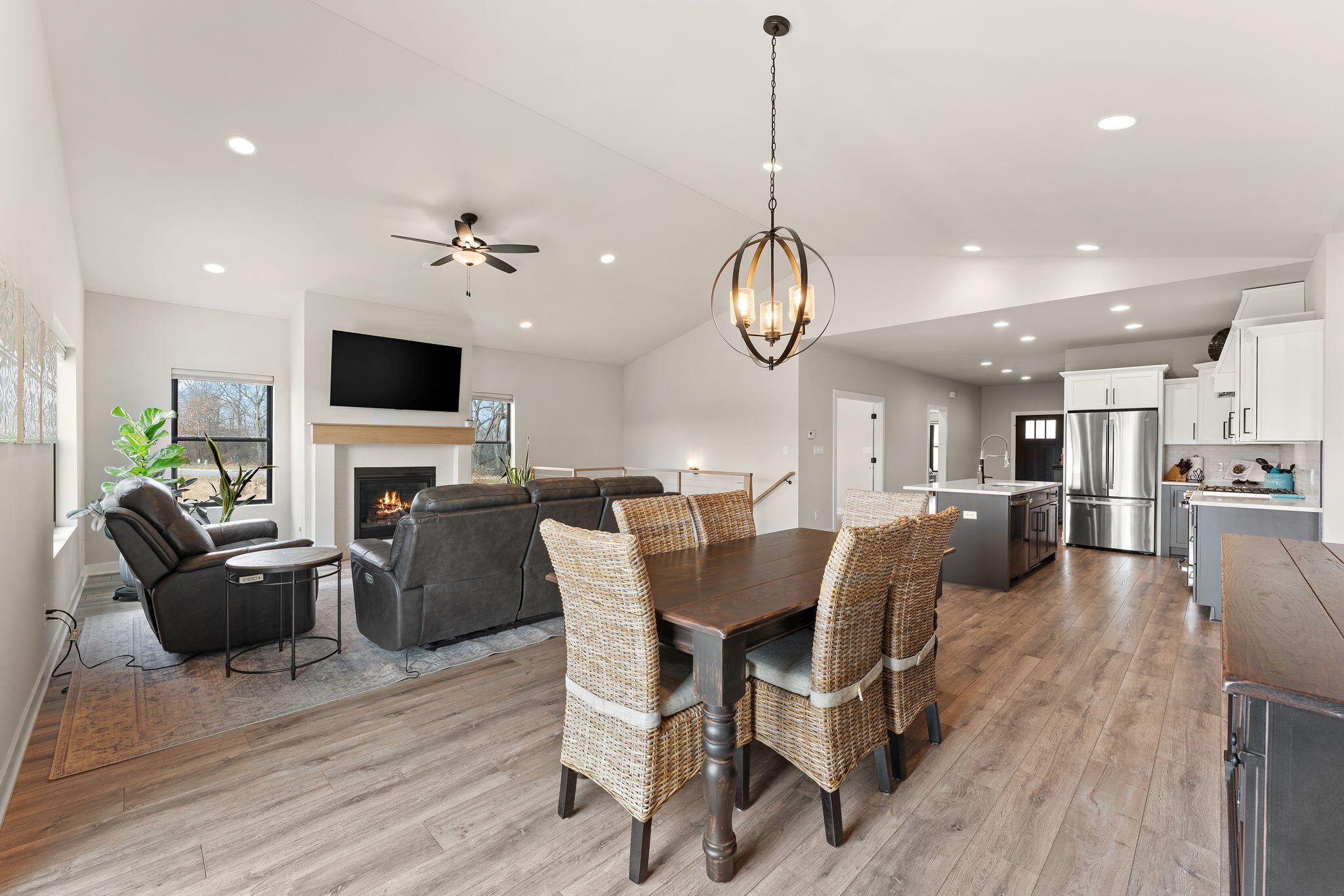 1651 Forest Ridge Drive Valparaiso, IN 46385 - Photo 19 of 36 2048x1365