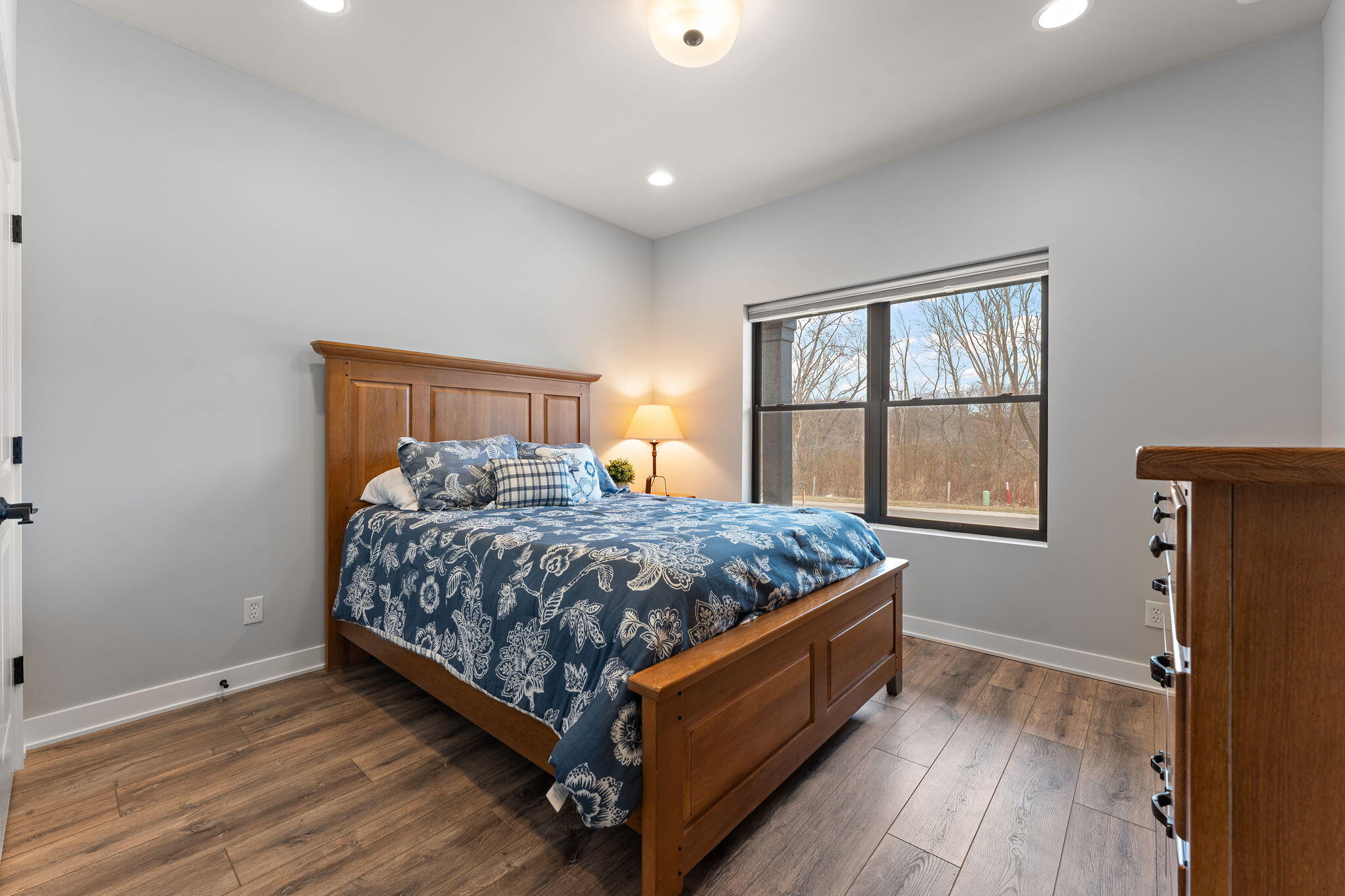 1651 Forest Ridge Drive Valparaiso, IN 46385 - Photo 21 of 36 2048x1365