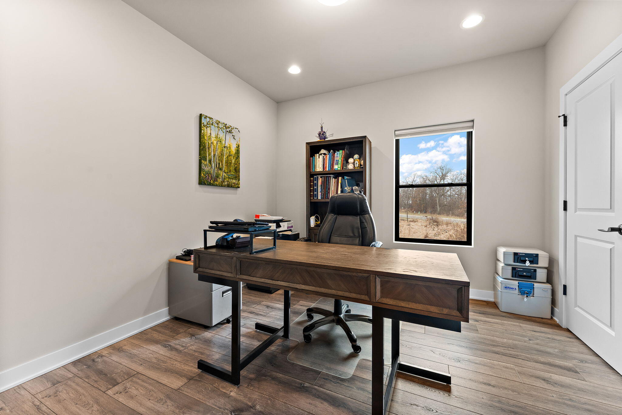 1651 Forest Ridge Drive Valparaiso, IN 46385 - Photo 25 of 36 2048x1365
