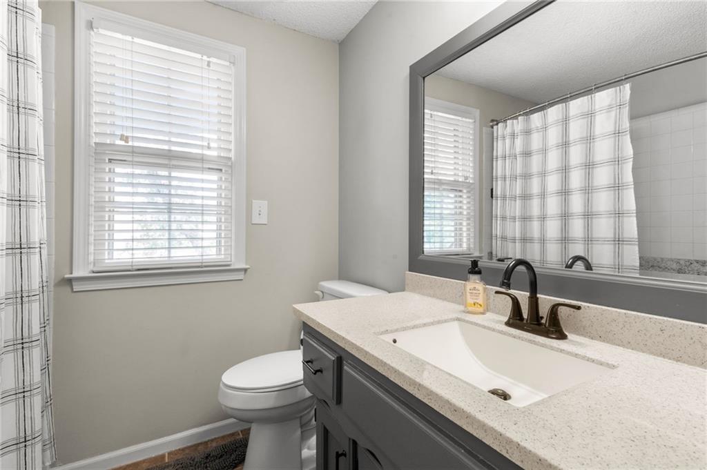 520 Southwest Windmill Lane Lee's Summit, MO 64082 - Photo 22 of 34