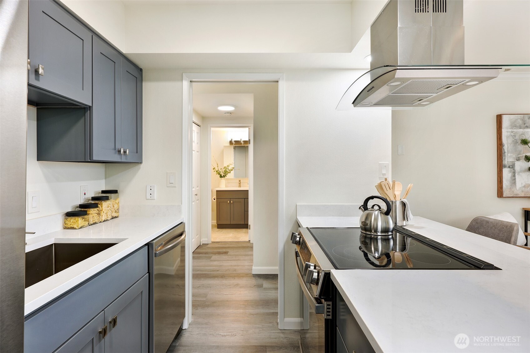 2100 3rd Avenue, Unit 1804 Seattle, WA 98121 - Photo 13 of 34