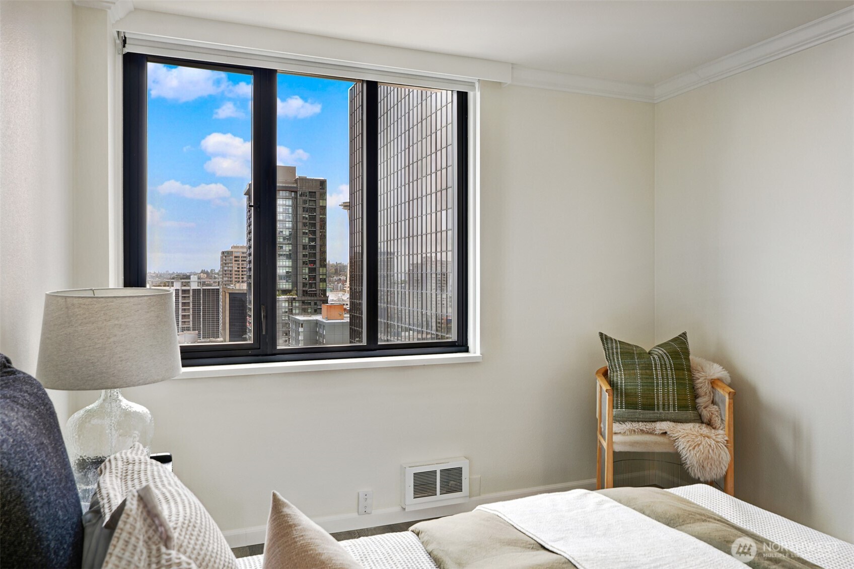2100 3rd Avenue, Unit 1804 Seattle, WA 98121 - Photo 16 of 34