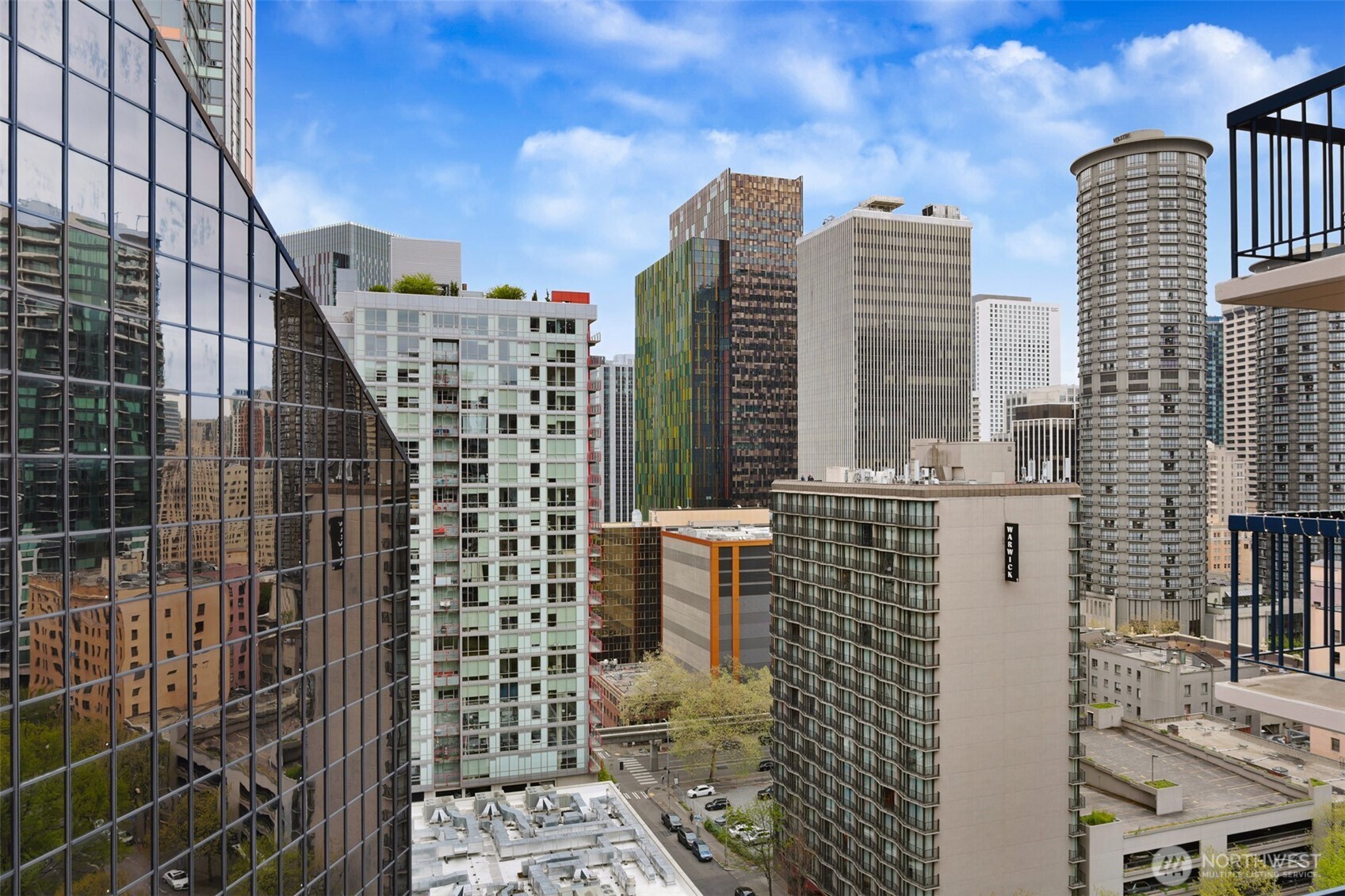 2100 3rd Avenue, Unit 1804 Seattle, WA 98121 - Photo 23 of 34